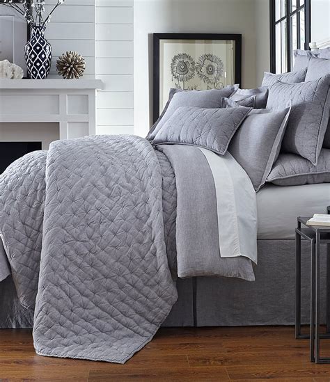 The Beauty of Sustainable Sleep: Why a Linen Quilt Is an Eco-Friendly Choice